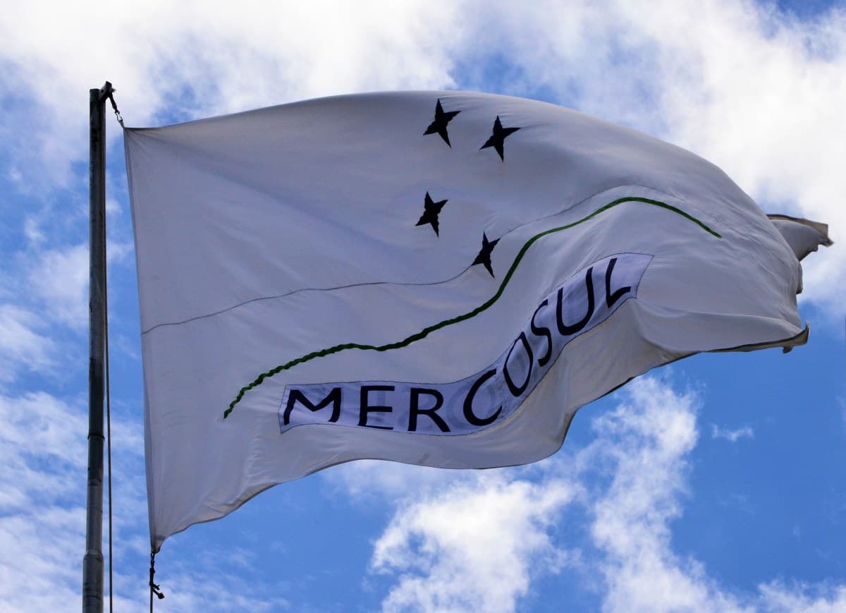 Parlamento da Suíça aprova acordo comercial com Mercosul