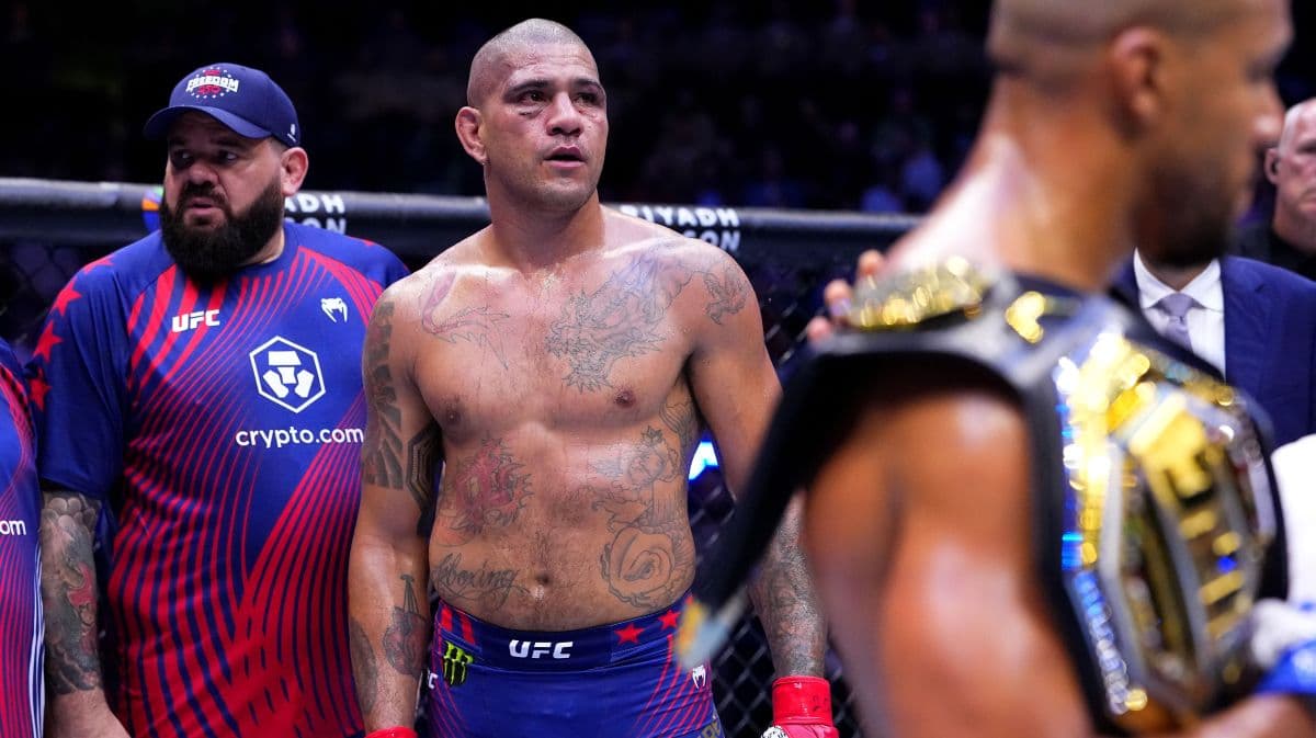 Poatan contesta golpes ilegais de Gane em luta pelo UFC
