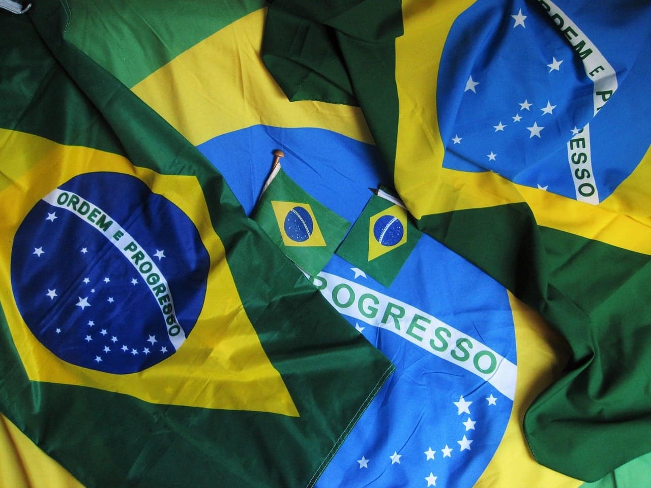Pesquisa revela percepção mista sobre a marca Brasil