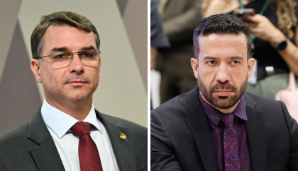 Flávio Bolsonaro processa André Janones por injúria