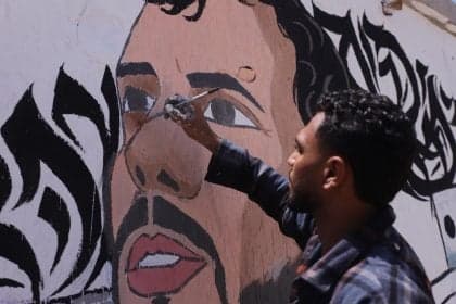 Thiago Ávila é homenageado com mural em Gaza após prisão em flotilha