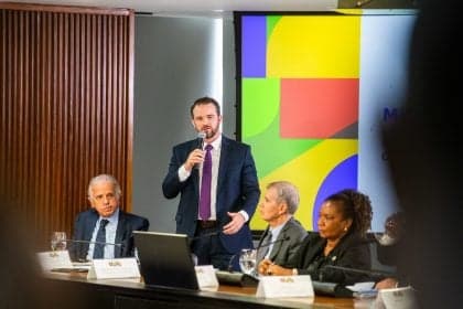Ministério da Fazenda propõe sistema automatizado para Imposto de Renda