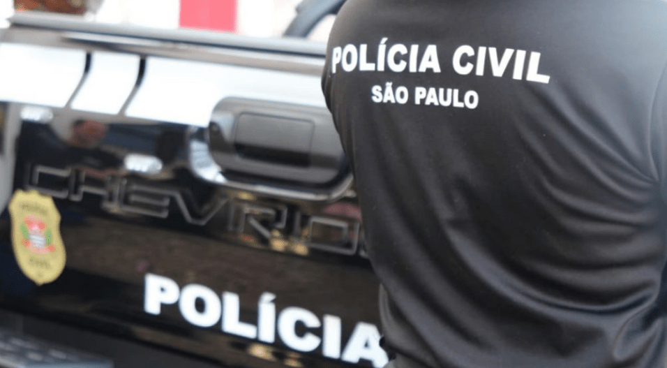 Polícia Civil desmantela central de golpes em São Paulo