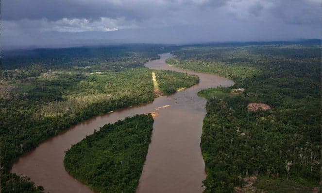 Justiça Federal ordena bloqueio de bens de empresas acusadas de mineração ilegal na Terra Yanomami