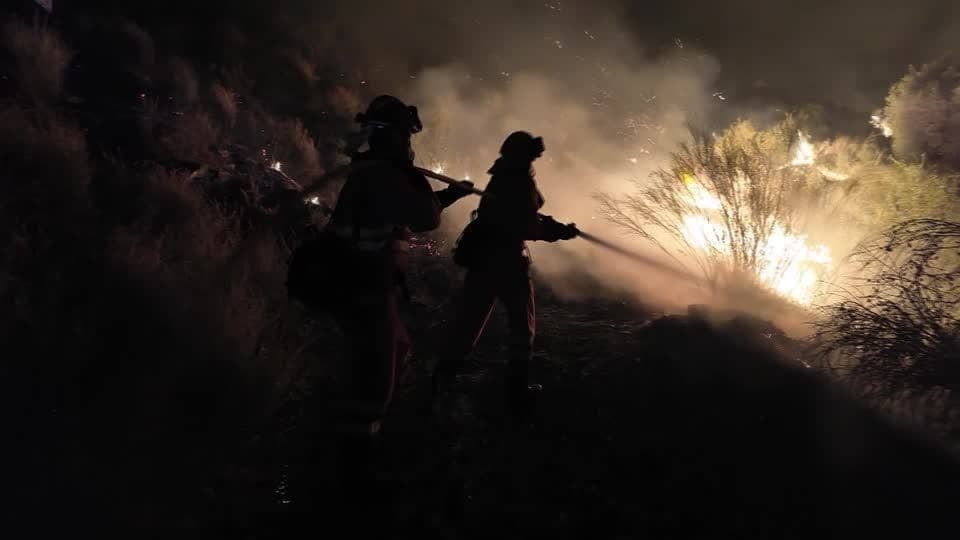 Incêndio em Almería: casal britânico resgatado com queimaduras graves