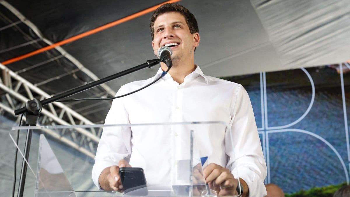 João Campos lidera intenções de voto para governo de Pernambuco