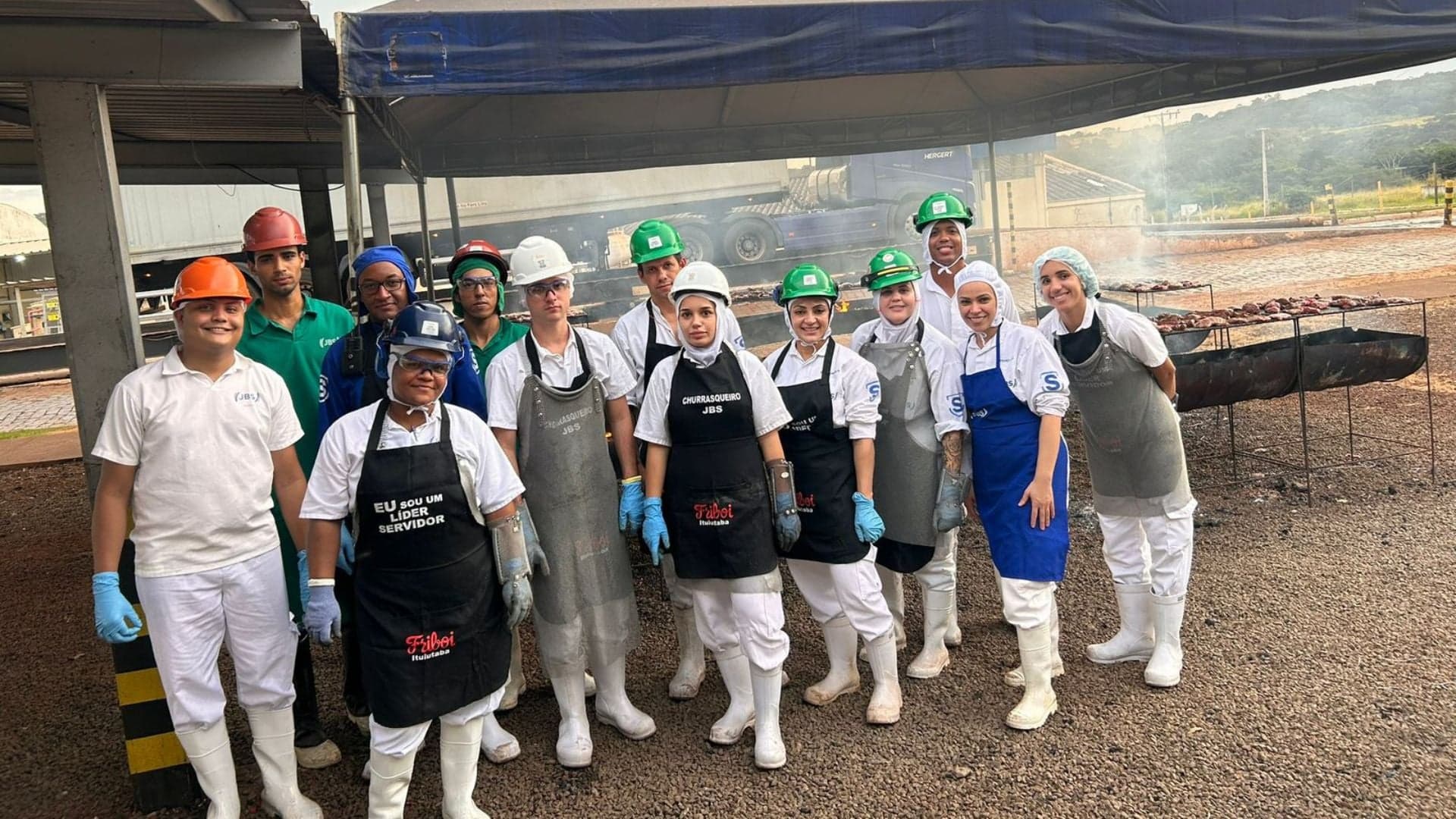 Friboi em Ituiutaba abre 90 vagas para operadores de produção