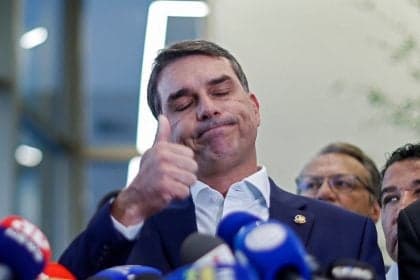 Moraes rejeita pedidos de Flávio Bolsonaro em inquérito contra Lula