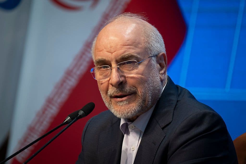 Irã mantém desconfiança em relação aos EUA, afirma Ghalibaf