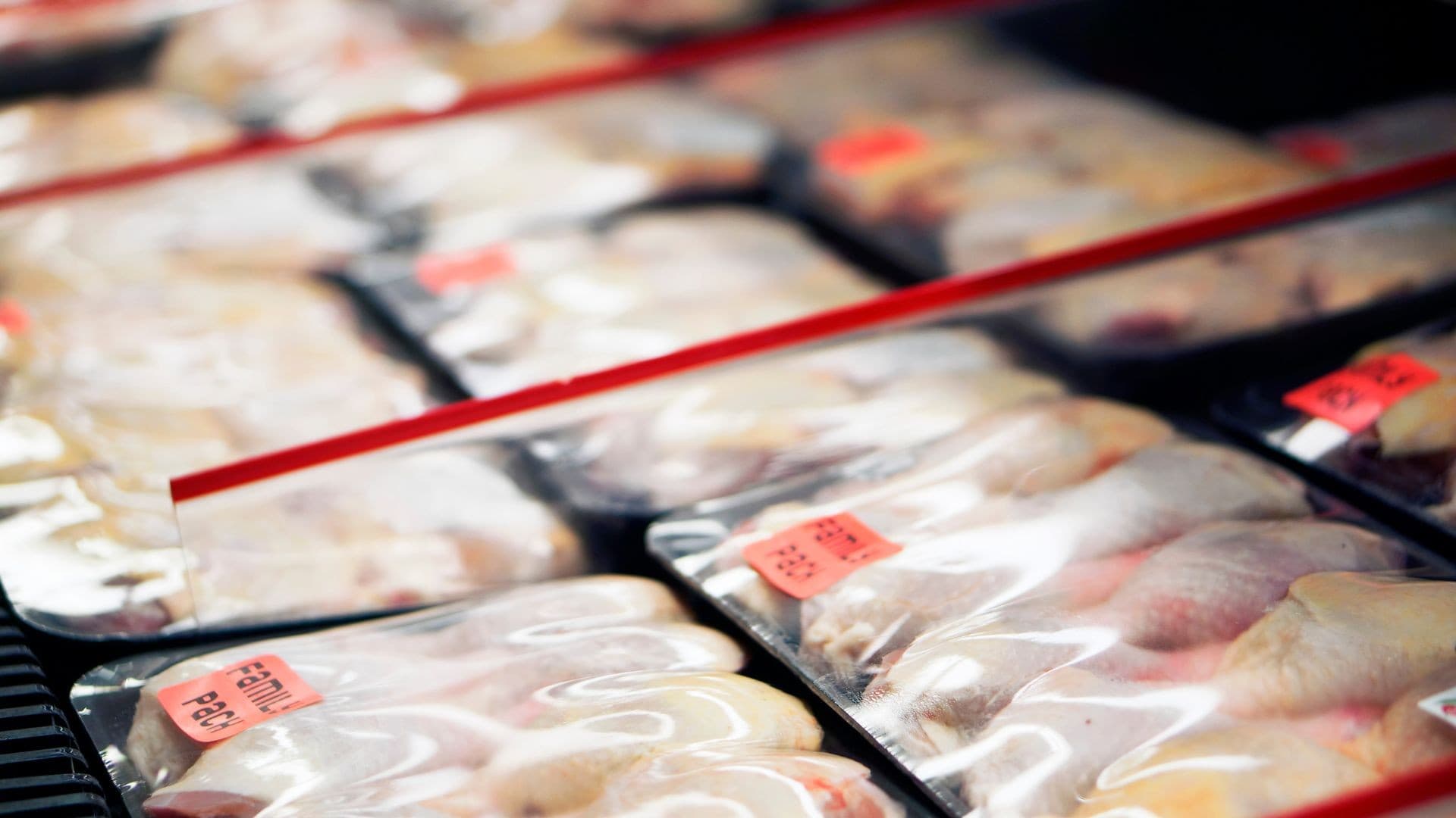Alta nas cotações da carne de frango impacta mercado brasileiro