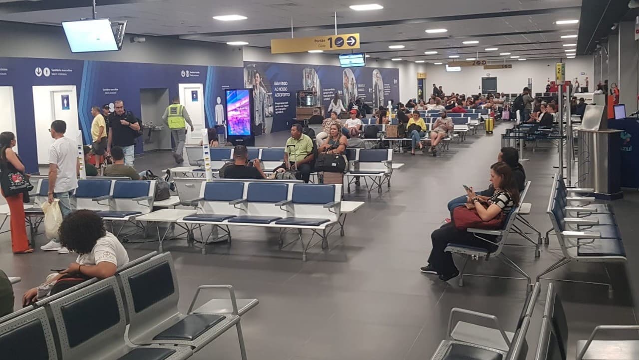 Gastos de brasileiros no exterior crescem 22,5% em 2026