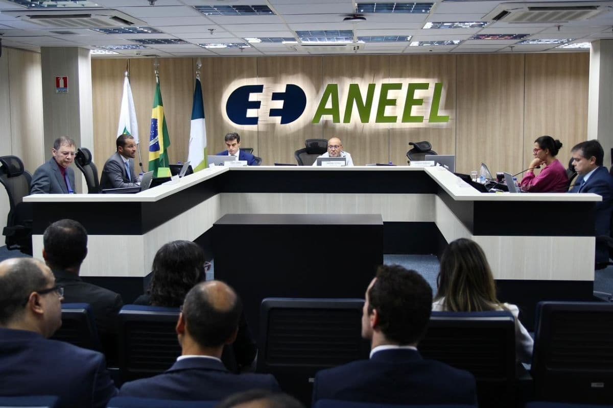 Governo Lula estuda proteger recursos das agências reguladoras