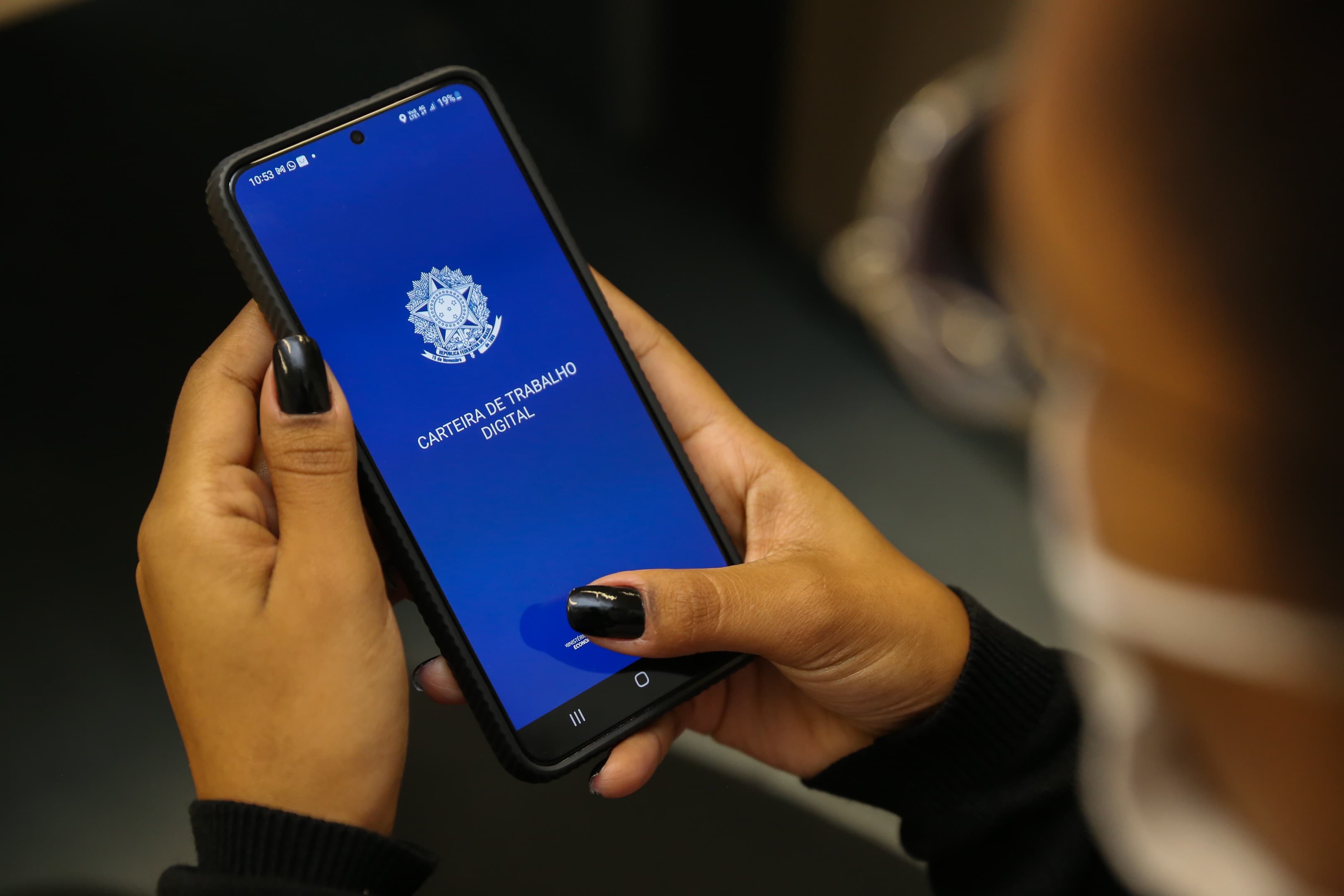 Redução da jornada de trabalho pode beneficiar 37 milhões no Brasil