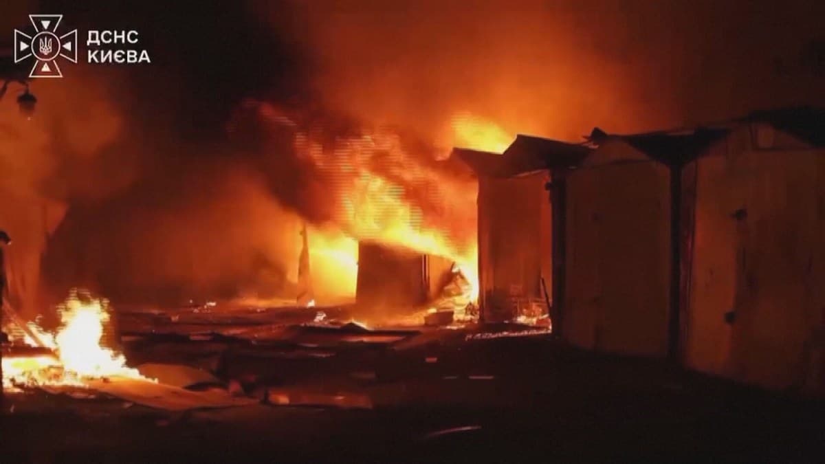 Ataque russo provoca explosões em Kiev e deixa feridos