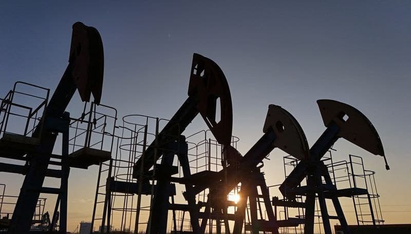 Preços do Petróleo Caem com Avanços em Negociações entre Irã e EUA