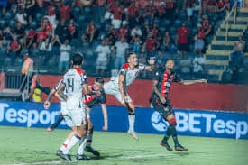 Análise do Confronto: EC Vitória x Athletico-PR