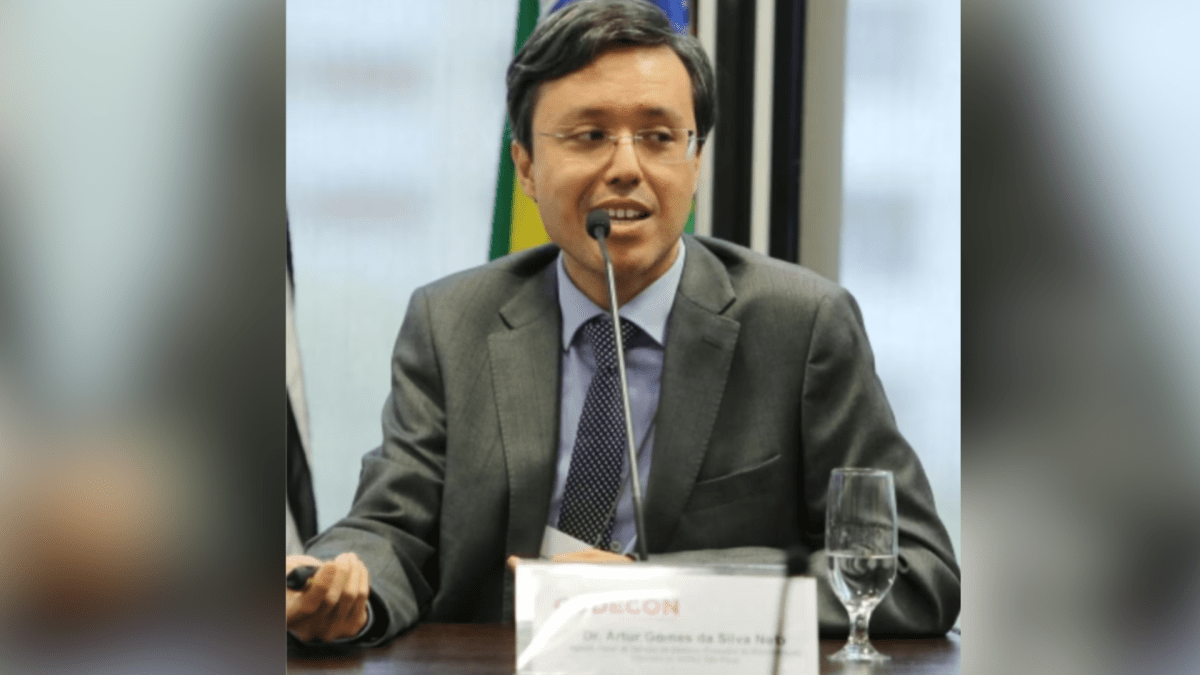 Ex-auditor Artur Gomes é réu em múltiplas ações de corrupção em SP