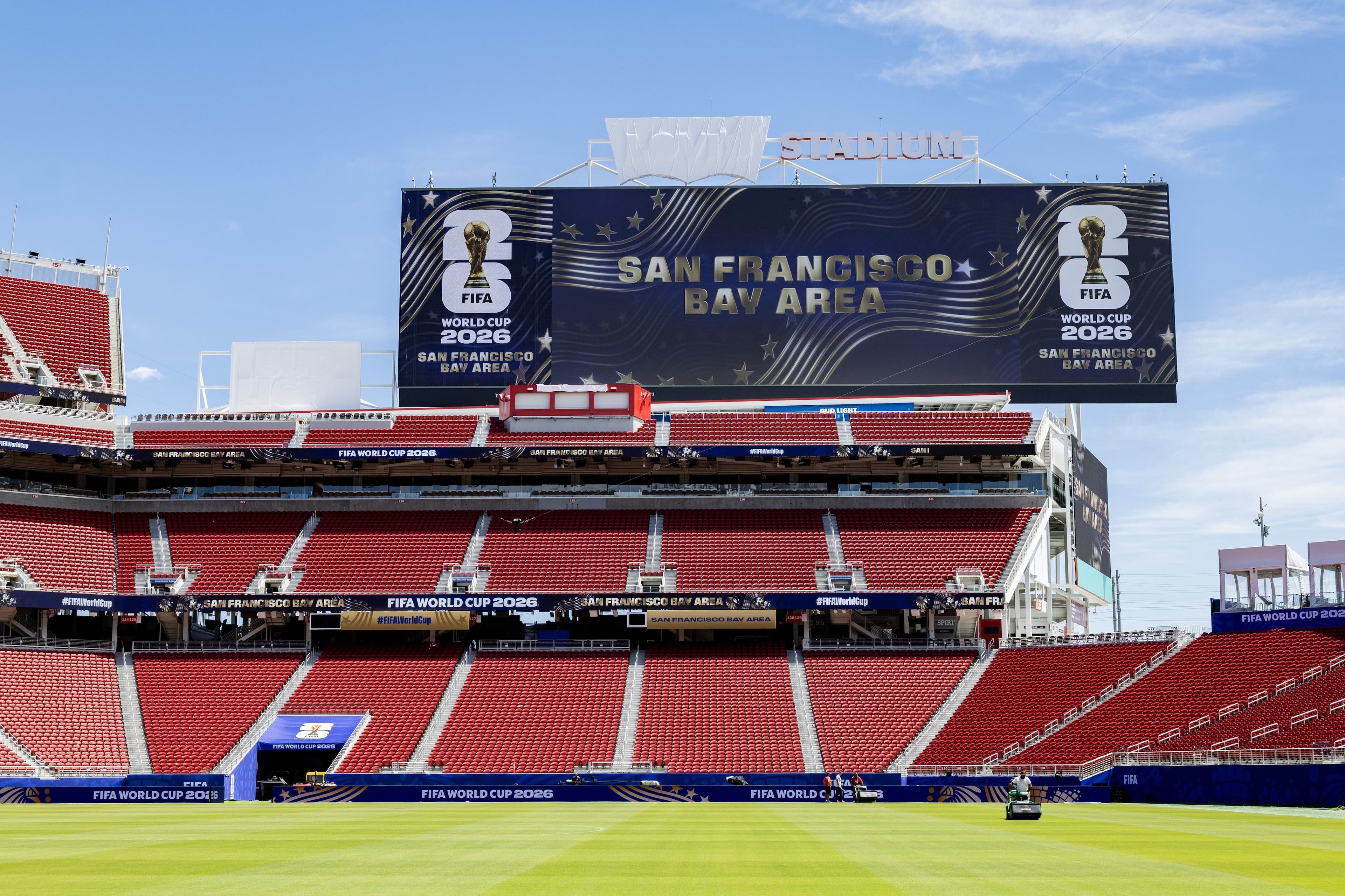 Levi's ironiza cobertura de logo em estádio durante Copa de 2026