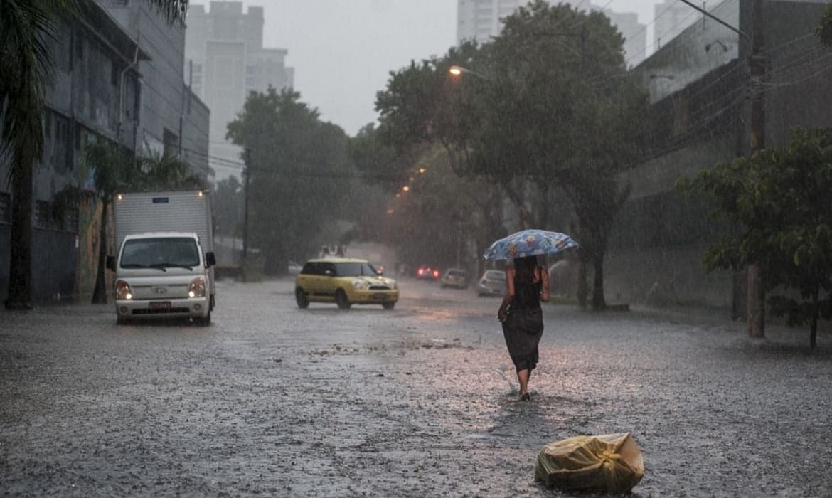 Como será o clima na primeira segunda-feira de maio na sua região?