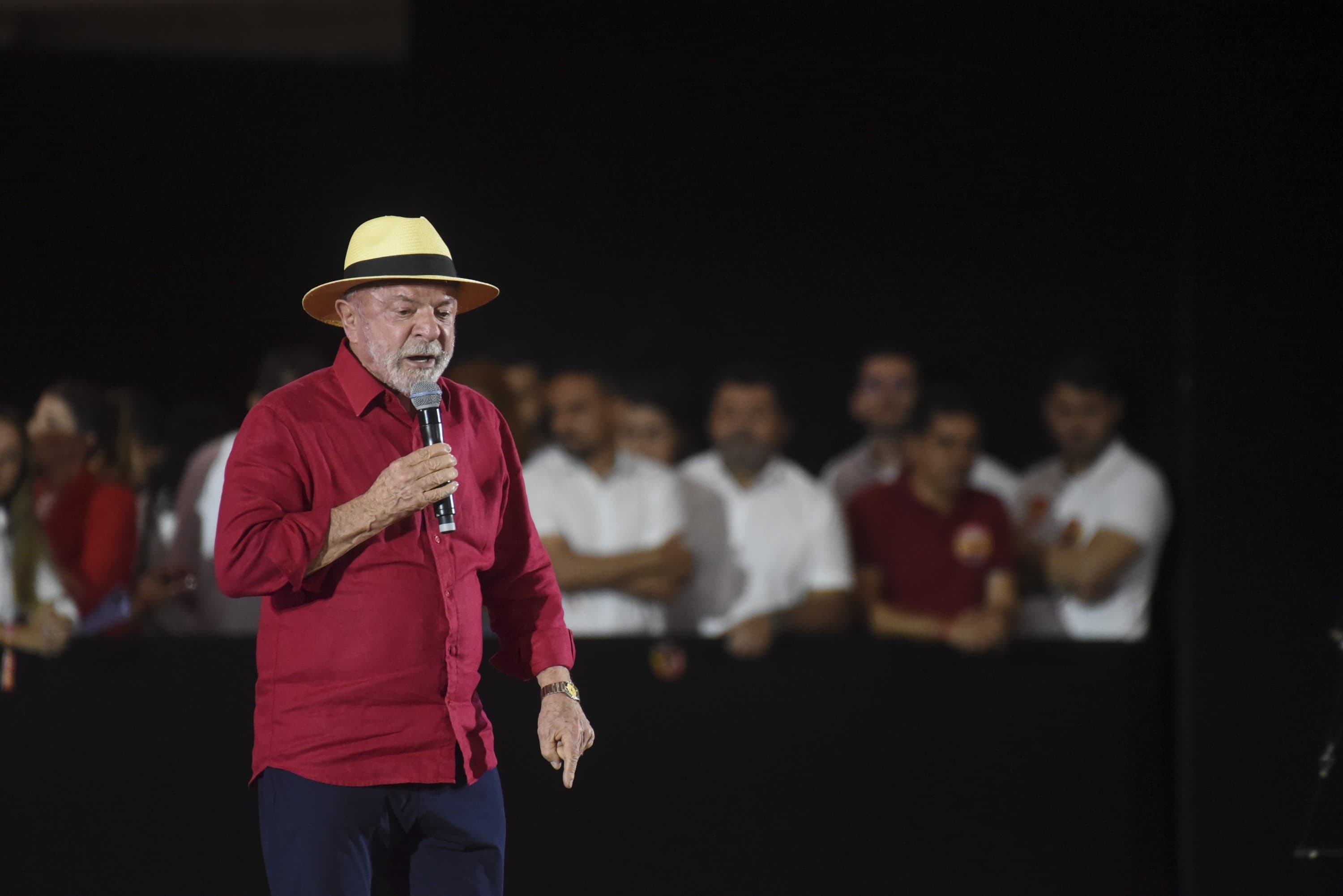PT busca apoio do Centrão para reeleição de Lula