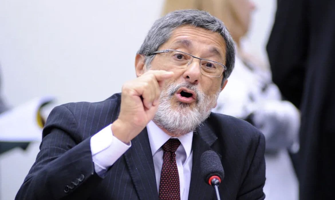 Sergio Gabrielli detalha diretrizes da reeleição de Lula à CNN