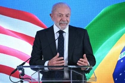 Lula se destaca como o sexto presidente mais popular da América Latina