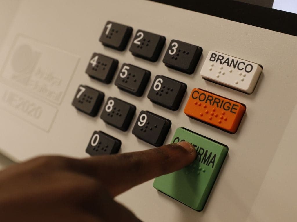 TRE-RJ solicita apoio das Forças Armadas para eleições