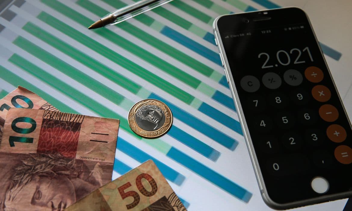 Governo Lula Avança em Programa de Renegociação de Dívidas para Famílias