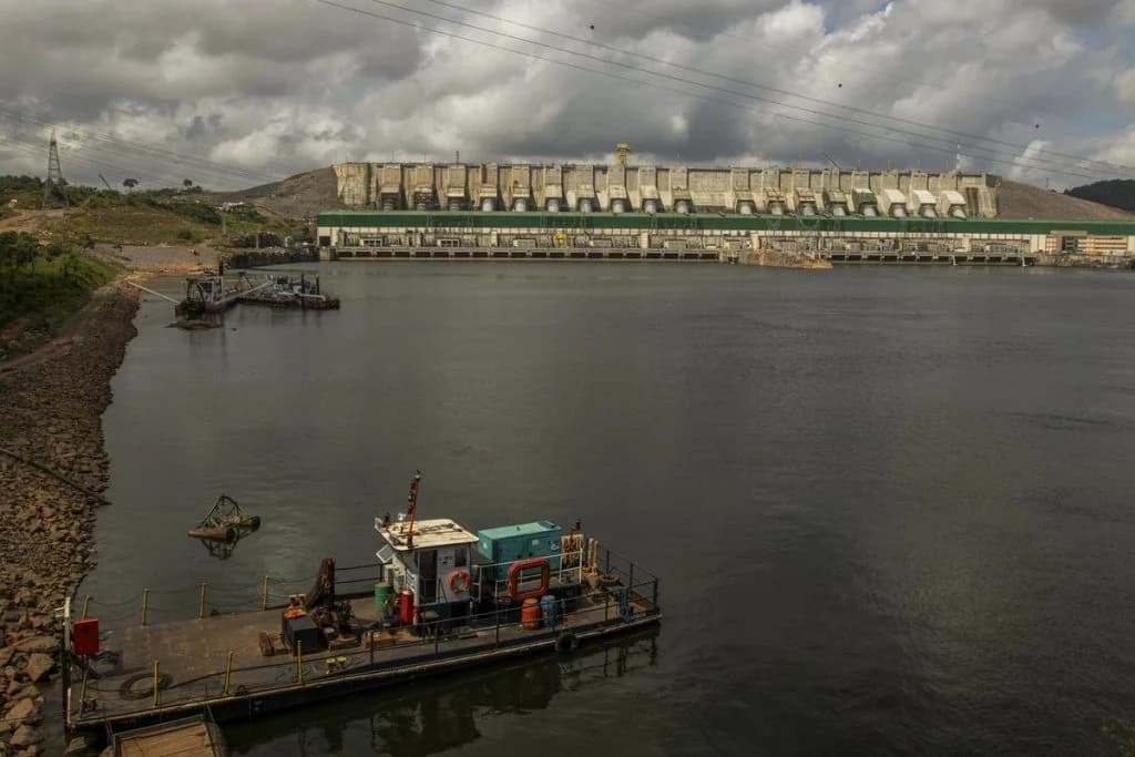 Brasil enfrenta riscos crescentes de apagões no SIN