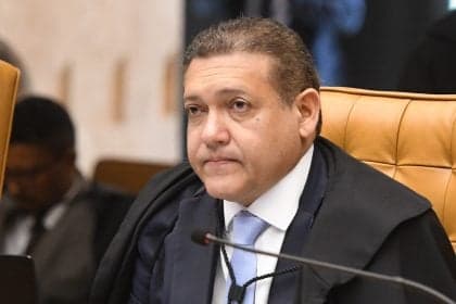 Senadores pedem suspeição de Kassio Nunes em caso Banco Master