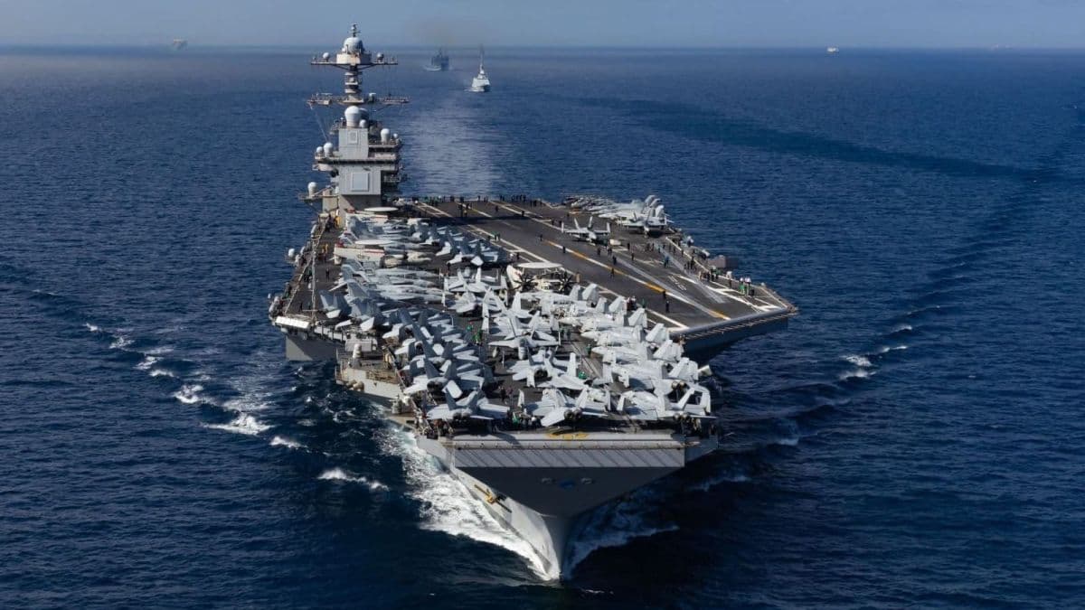 USS Gerald R. Ford retorna após missão histórica de 11 meses