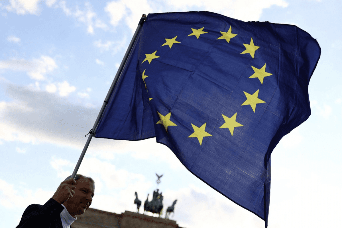 Parlamento Europeu estende prazos para remoção de cosméticos perigosos