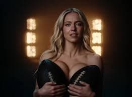 A atriz Sydney Sweeney sofre queda de seguidores após campanha provocativa