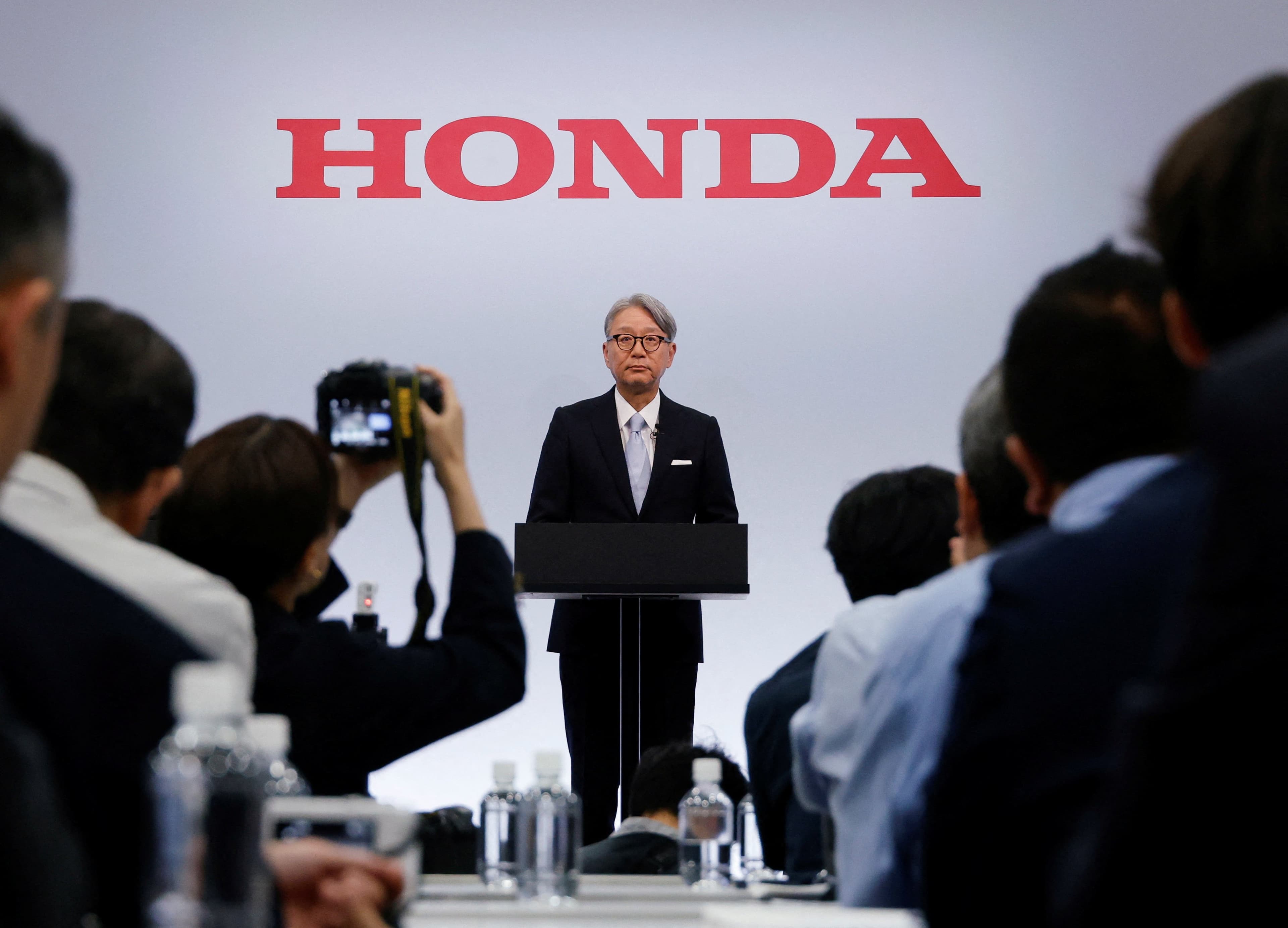 Honda registra prejuízo anual inédito e revisa planos de elétricos