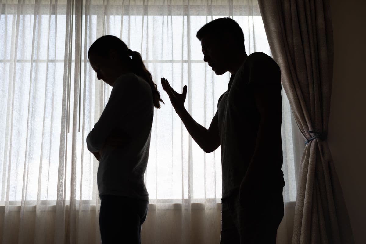 Brasil registra 293 mil casos de violência contra mulheres em 2024