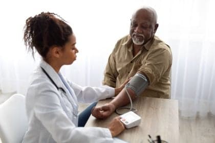 Diabetes e Hipertensão: Riscos Silenciosos para a Saúde Renal