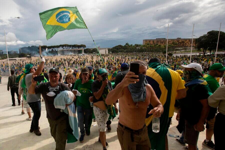 Tentativas de candidatura de golpistas ao Congresso falham