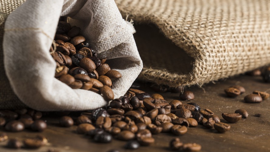 Exportações recordes do Brasil impulsionam mercado de café em Nova York